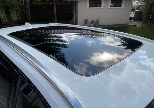 Volvo V60 Cross Country cena 122000 przebieg: 87237, rok produkcji 2019 z Białystok małe 781